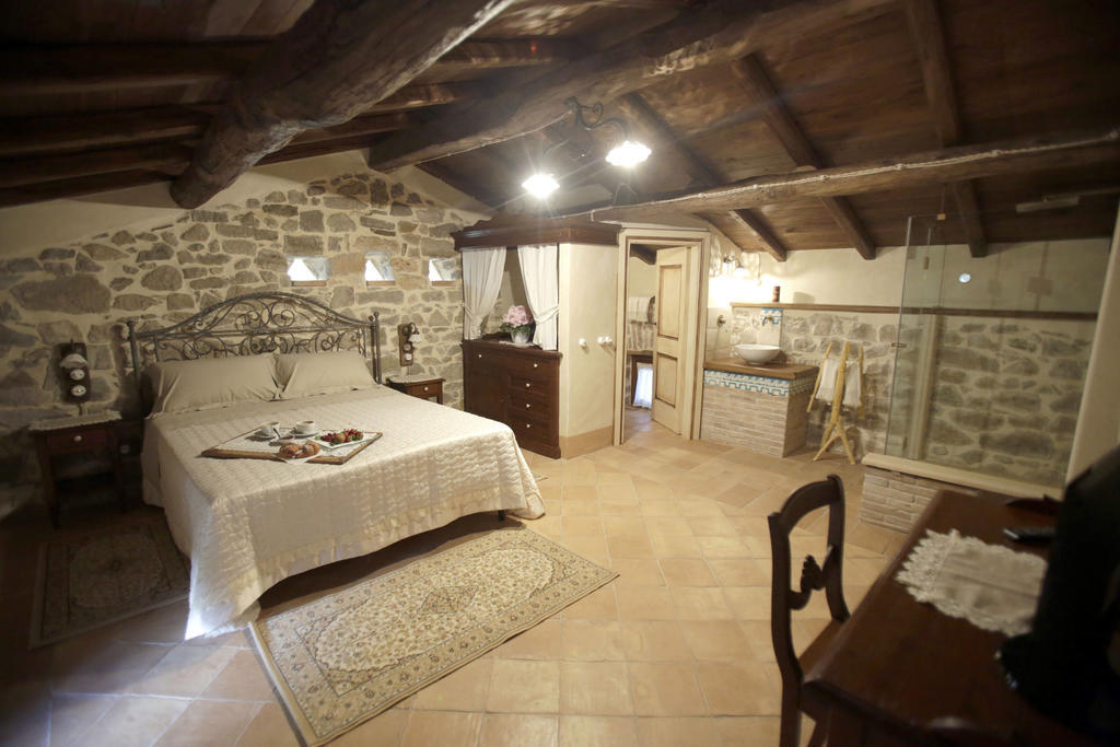La Locanda Del Ruspante Castro dei Volsci Pokoj fotografie